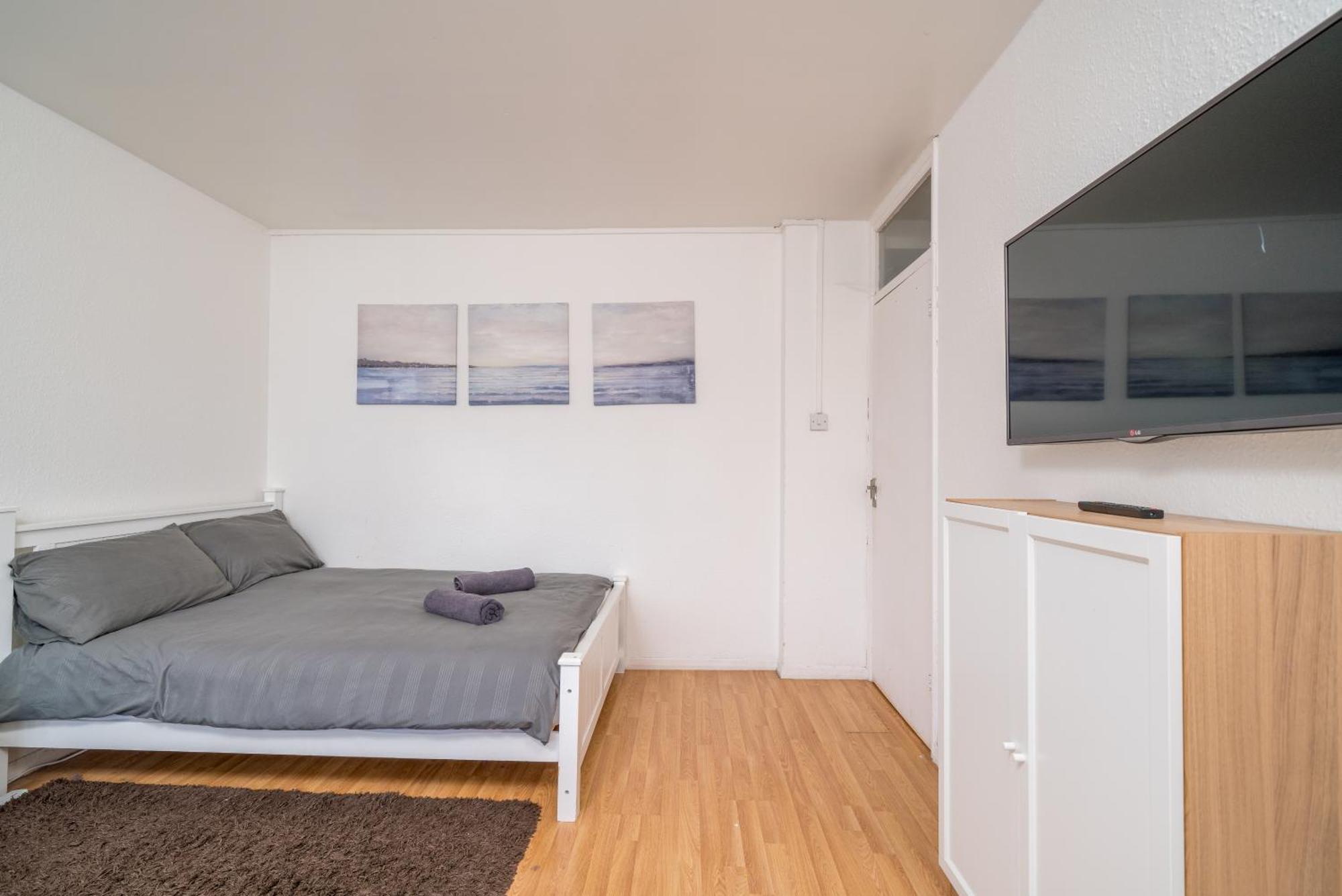 Spacious 1 Bed Flat In Dalston Лондон Екстер'єр фото